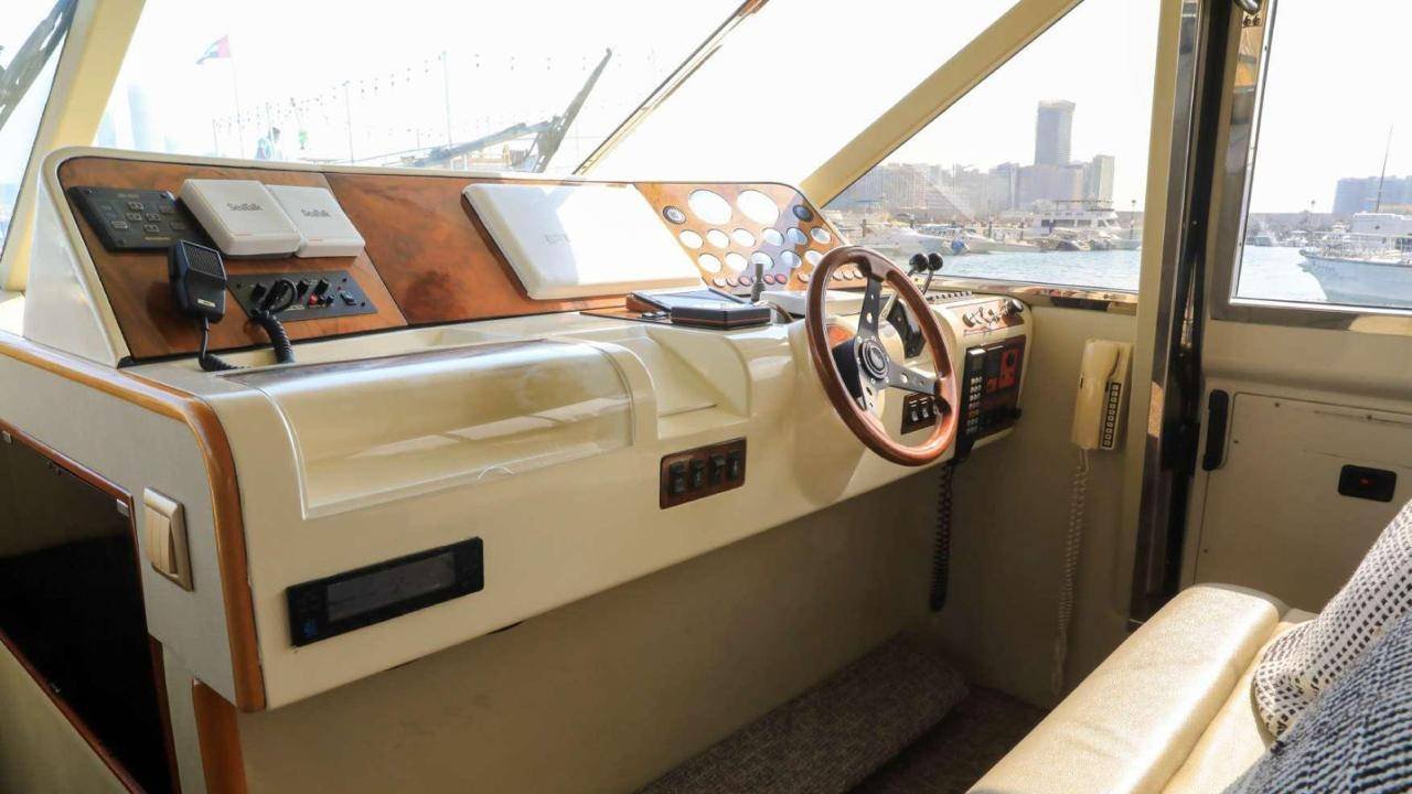 تأجير يخت Yas Horizon 75 في Abu Dhabi – - صورة 3