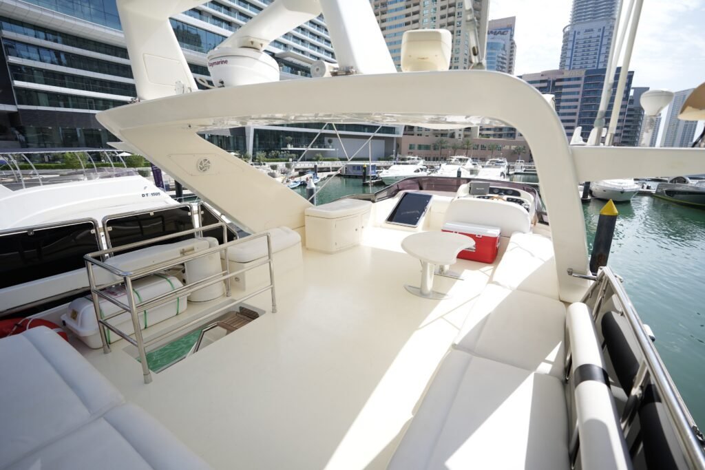 Marina Prestige 80 photo 13