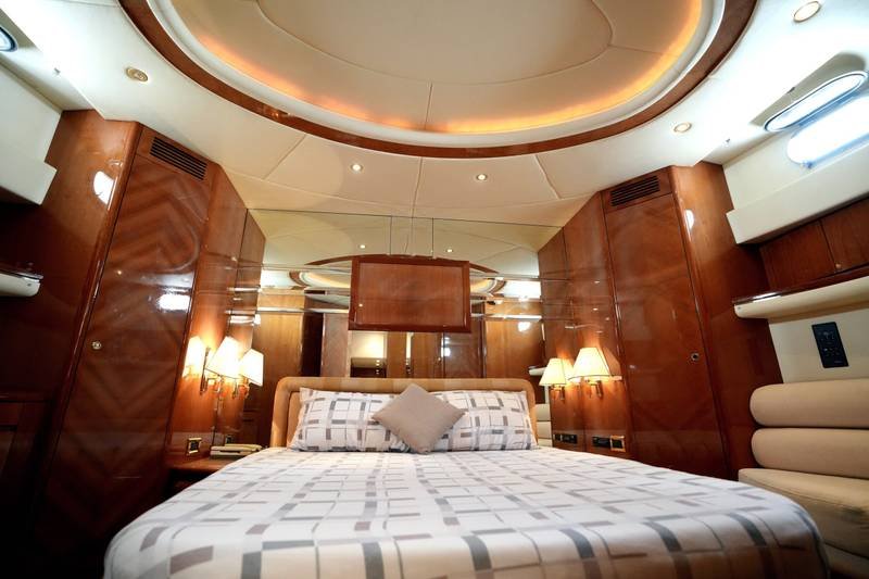 تأجير يخت Marina Prestige 80 في دبي - صورة 6