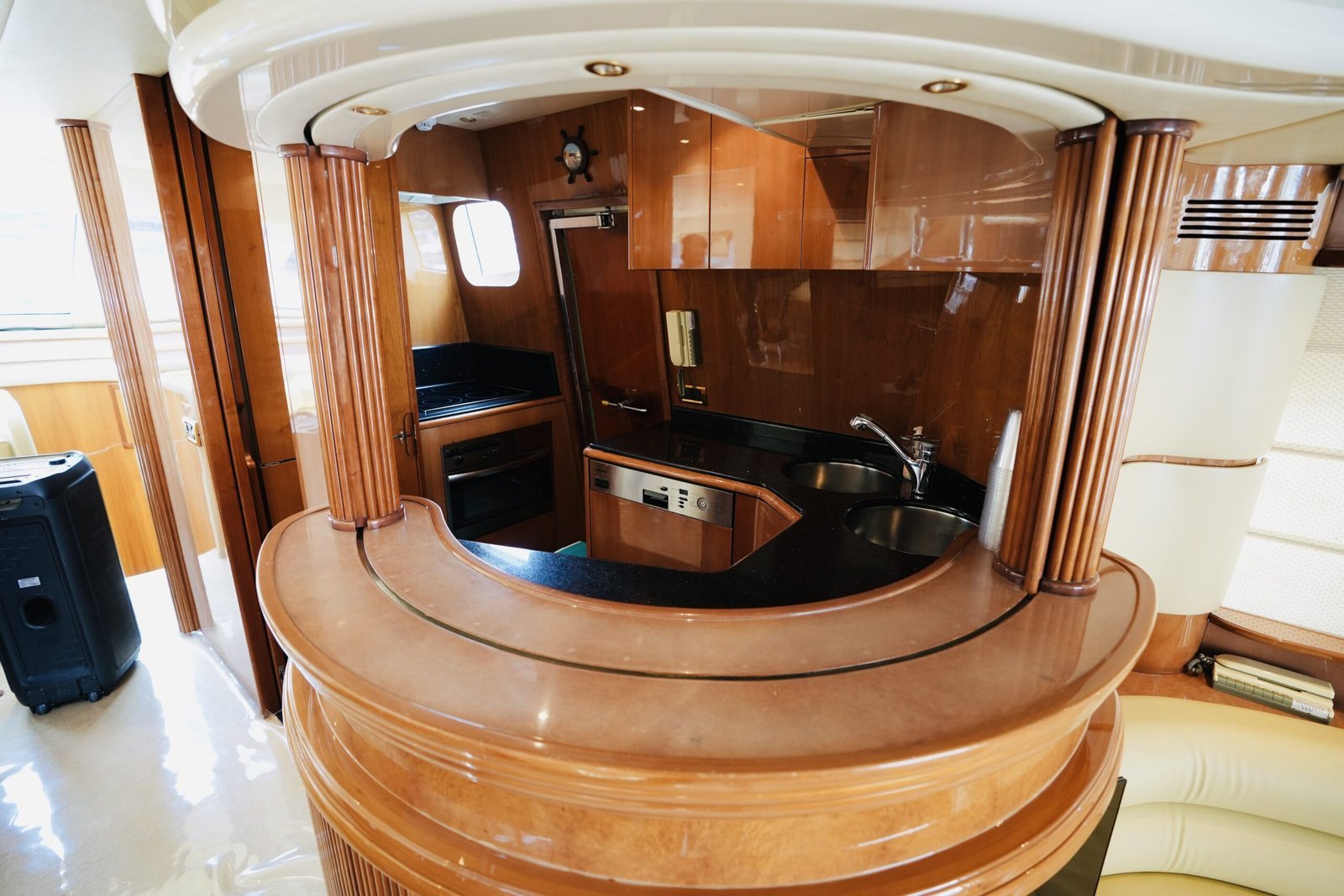 Marina Prestige 80 photo 7