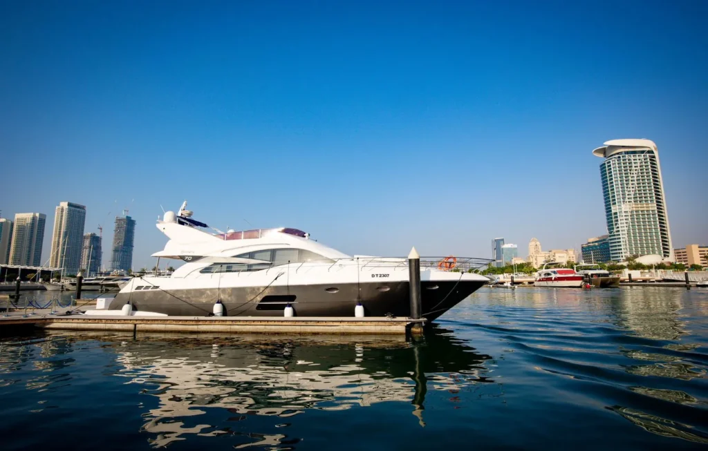 تأجير يخت Palm Prestige 70 في دبي