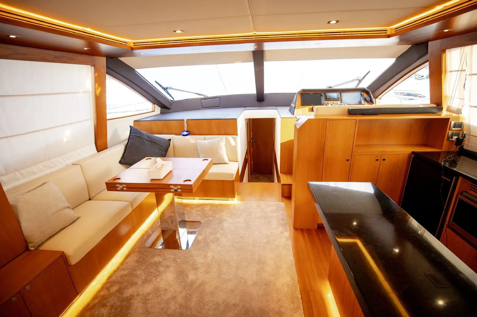 تأجير يخت Palm Prestige 70 في Dubai – - صورة 9
